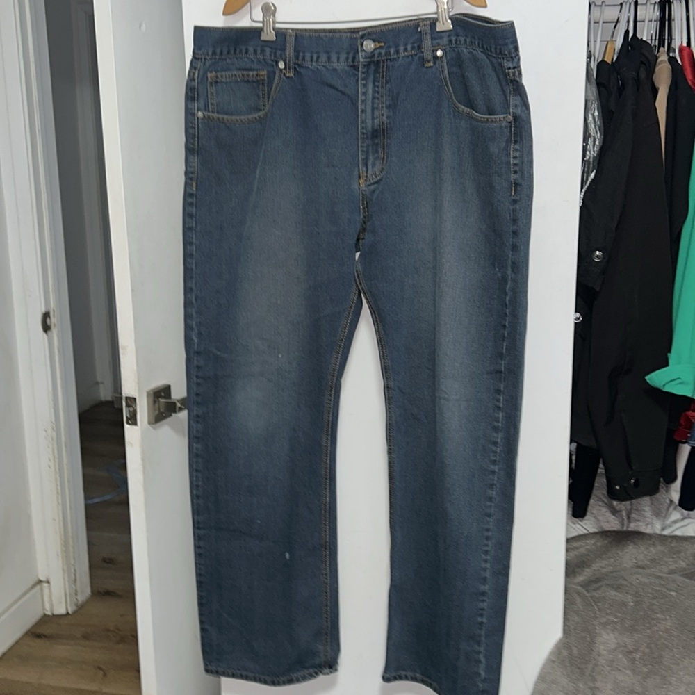 Stylish Men's Denim Jeans in Dark Blue